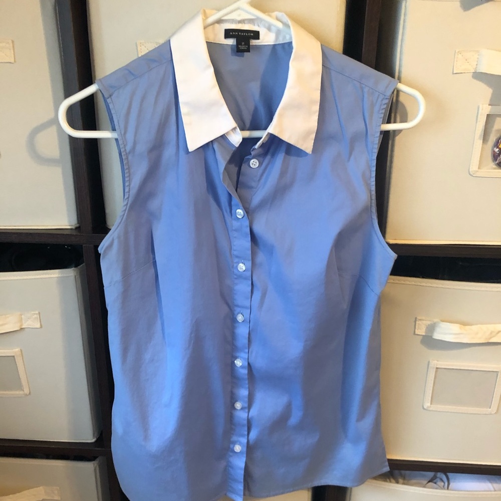 Light Blue W/White Collar Ann Taylor Button down